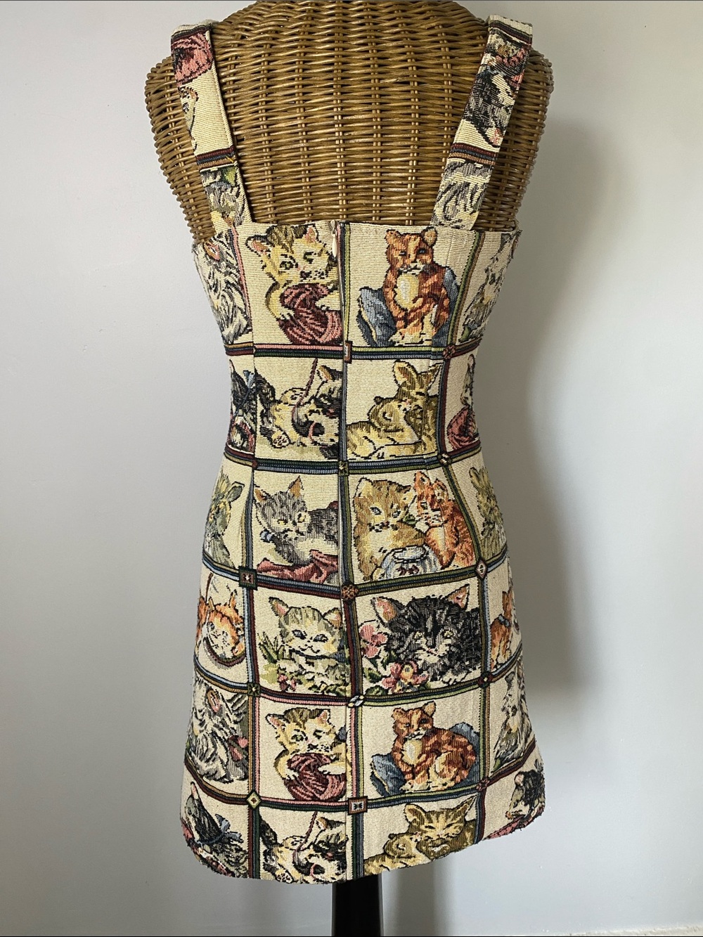 Cider Vintage Cat Cream Tapestry Apron Dress with Multi-Color Cat Panels - Picture 4 of 9
